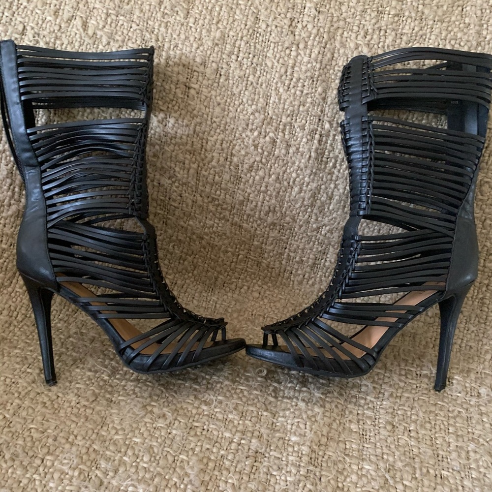 Nine West, Black Gladiator Sandals, Size 10.5